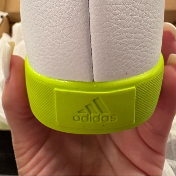 SOLD!! adidas VL Court 3.0 Sneaker - Picture 4 of 6